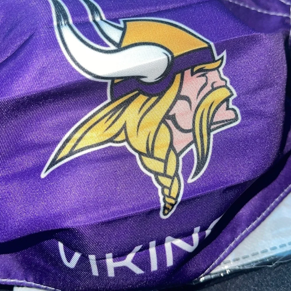 New Vikings face mask